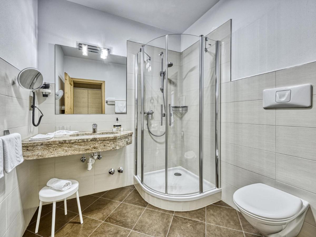 Hotel Traubenheim Тироло Екстериор снимка