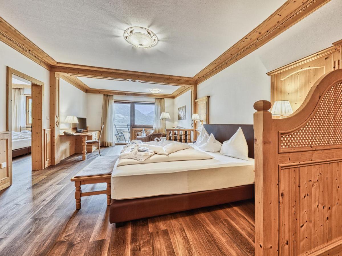 Hotel Traubenheim Тироло Екстериор снимка