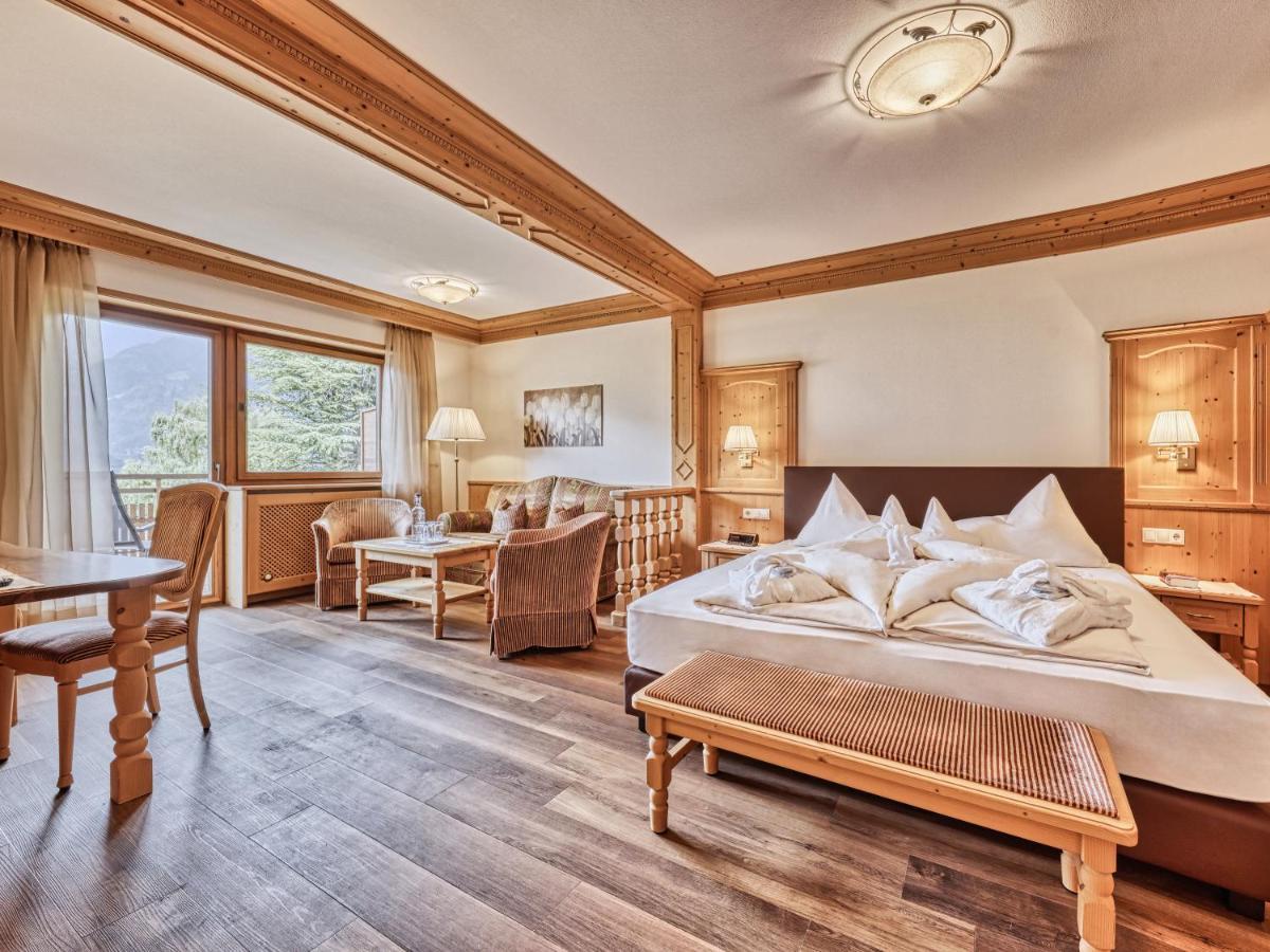 Hotel Traubenheim Тироло Екстериор снимка